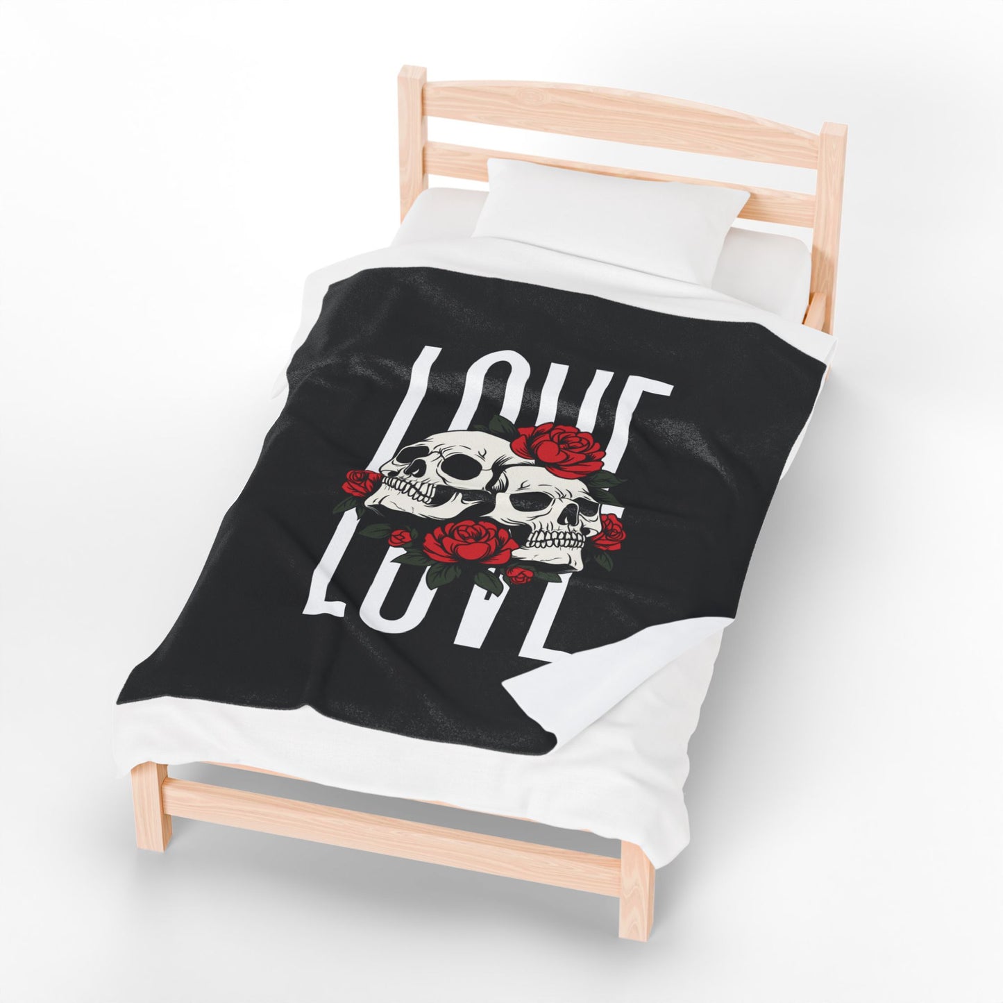 Gothic Love with Skulls and Roses Plush Blanket | Cozy Throw for Couples, Valentine's Day Gift, Alternative Home Decor